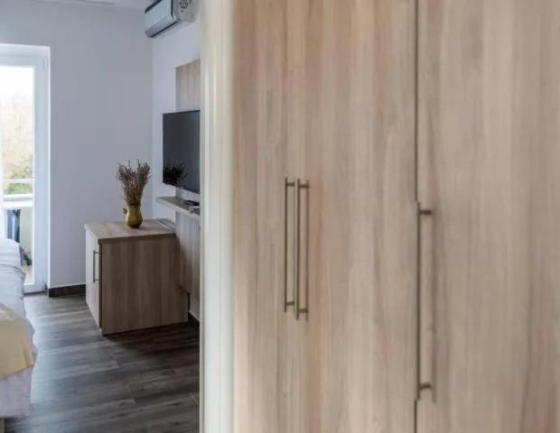 Rooms & Apartment Mama Mia Malinska Eksteriør bilde