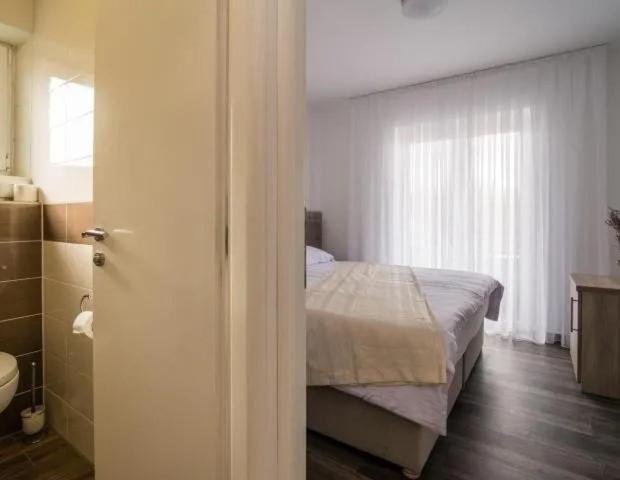 Rooms & Apartment Mama Mia Malinska Eksteriør bilde